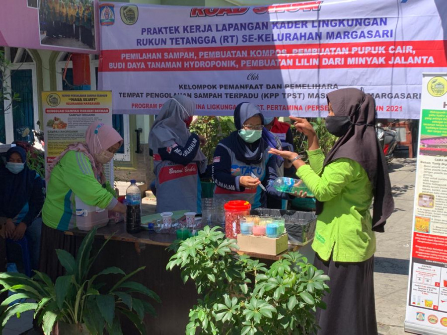 Mitra Binaan Pertamina Sosialisasi Aksi Peduli Lingkungan Di Balikpapan Kaltim<script async src=