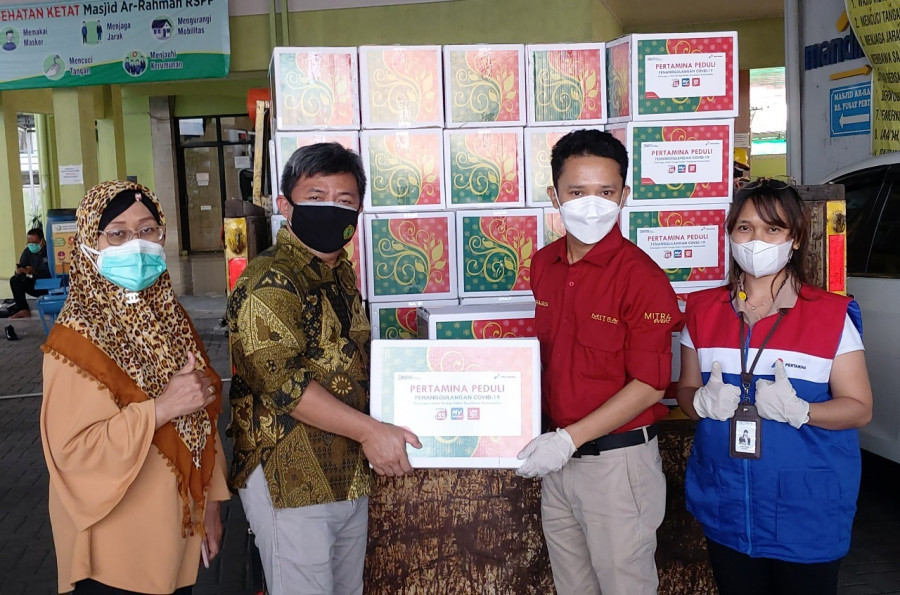 Pertamina Libatkan Umk Binaan Salurkan 372 Paket Produk Herbal Senilai Rp240 Untuk Nakes<script async src=