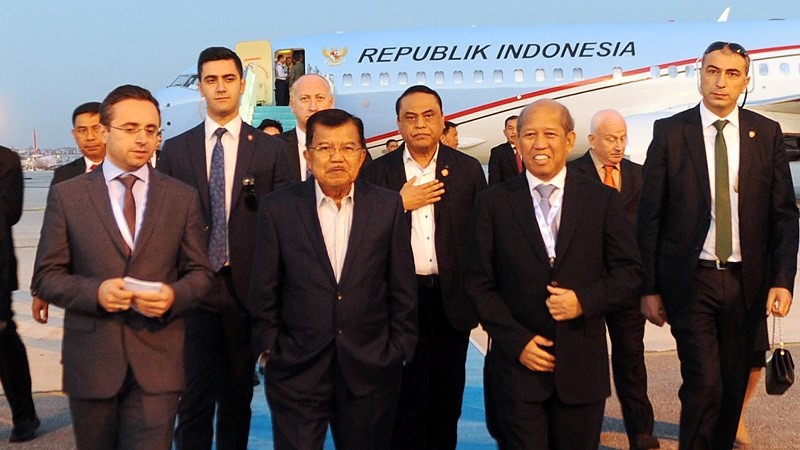 Wapres Kembali Tiba Di Bandara Halim Perdanakusuma Jakarta