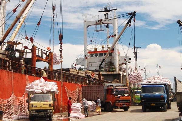 Tekan Biaya Logistik, Swasta Perlu Diawasi dan Diaudit
