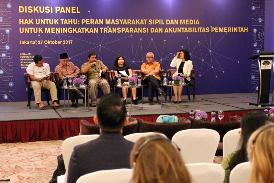  Diskusi Panel Transparasi Dan Akuntabilitas Pemerintah