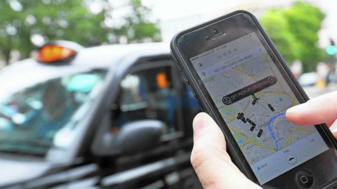 Taksi Online Diberikan Waktu Tiga Bulan Melakukan Uji KIR