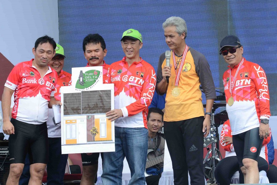 BTN Tour de Borobudur Bagikan Hadiah Rumah