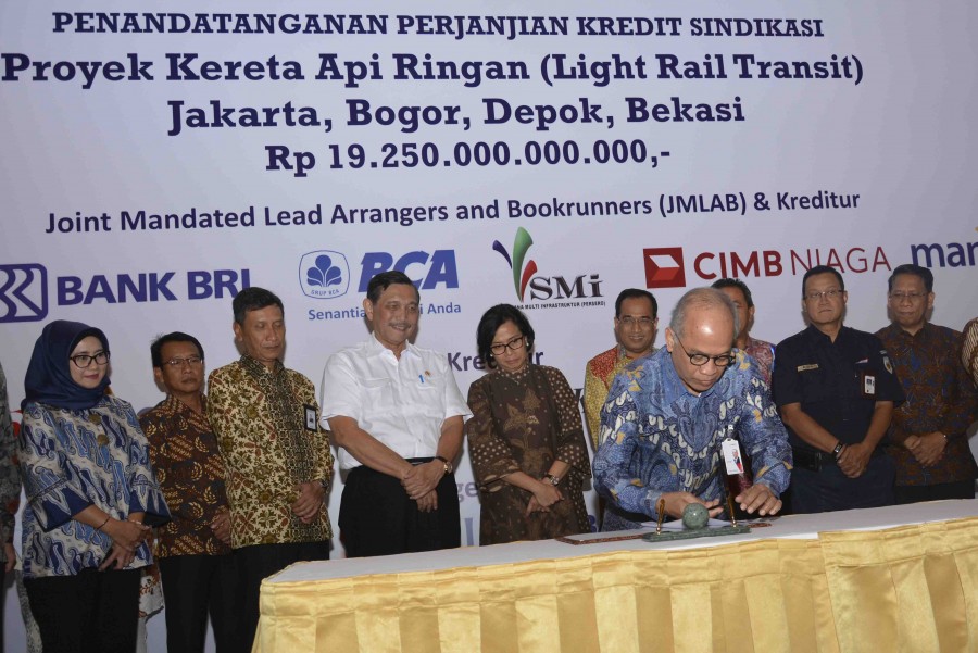 Kredit Sindikasi Proyek Kereta Api Ringan