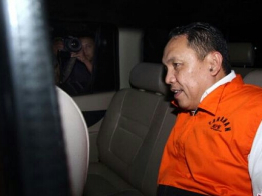 Bupati Halmahera Timur Akhirnya Ditahan KPK