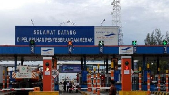Trafik Penyeberangan Di Sejumlah Lintasan Penyeberangan Naik 10 Persen