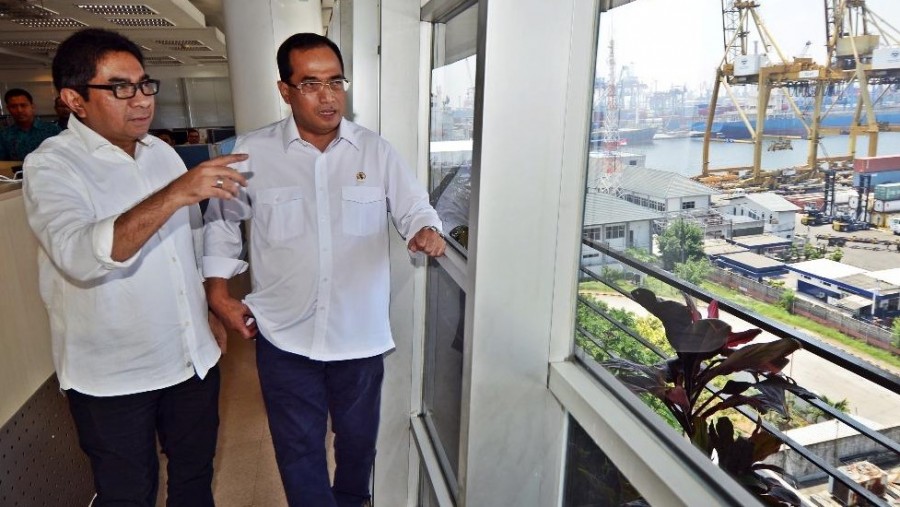 Sistem e-TIcketing di Terminal Pulogebang Masih Lamban