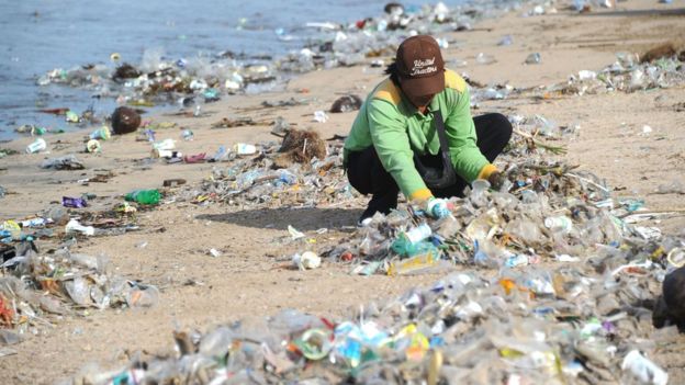 Bali Bertarung Perangi Sampah Plastik