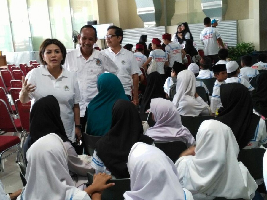 INSA Berbagi Kasih Dengan 1000 Anak Yatim
