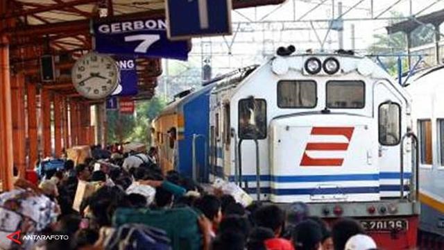 KAI Jual Tiket Mudik Lebaran Hingga 28 Maret 2018