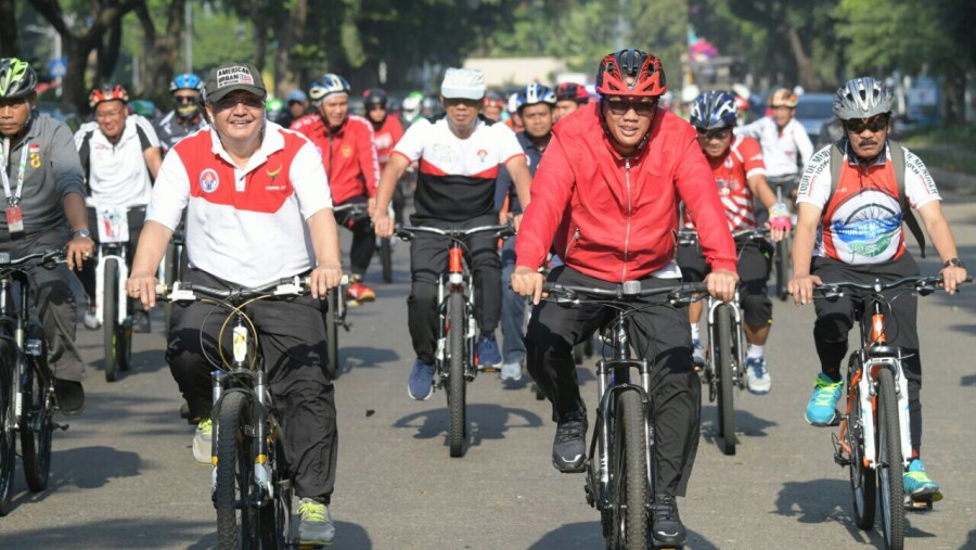 Menpora Mengajak PNS di Kementeriannya Lakukan Bike To Work