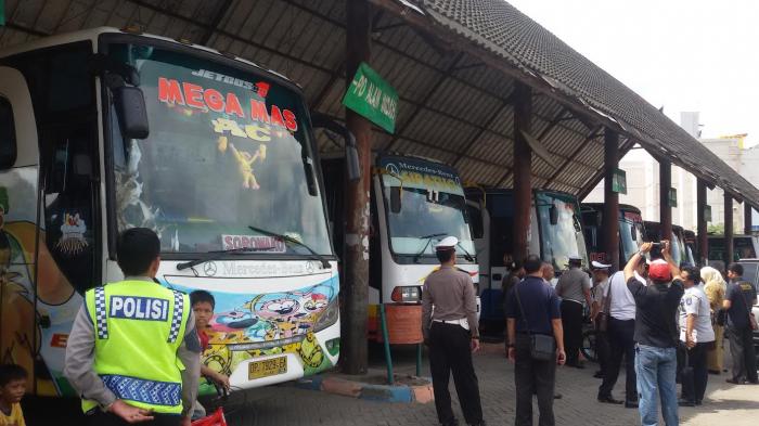 Menhub: Bus Yang Tidak Memenuhi Standar Keselamatan Dilarang Beroperasi
