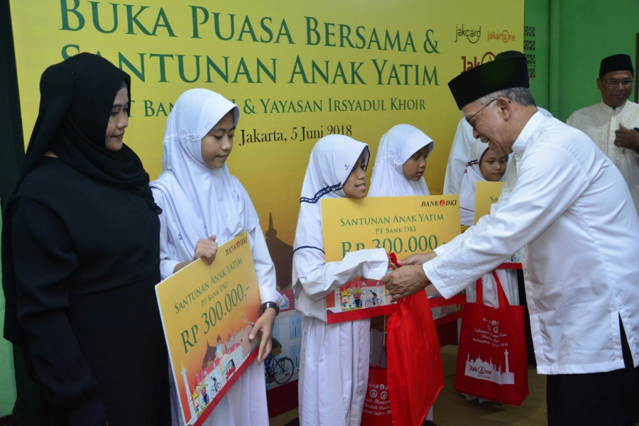 Bank DKI Santuni 5.700 Anak Yatim 