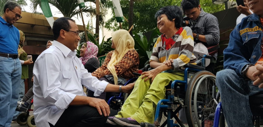 Menhub Lepas Keberangkatan Pemudik Penyandang Disabilitas