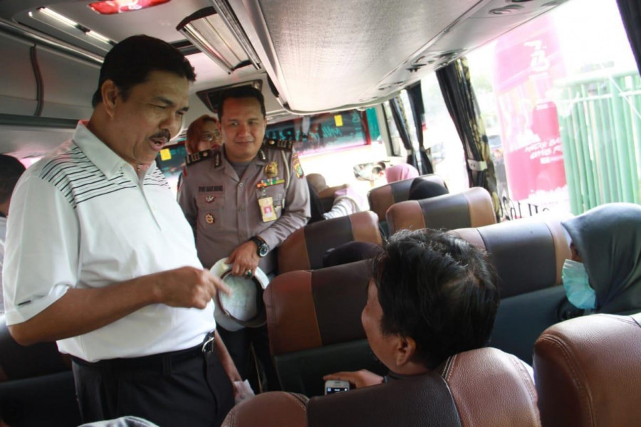 BTN Lepas Keberangkatan Mudik Gratis Nasabahnya di Bekasi