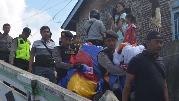 Pelaku Pelepasan Balon Udara Terancam Hukuman Dua Tahun Penjara Denda Rp 500 Juta