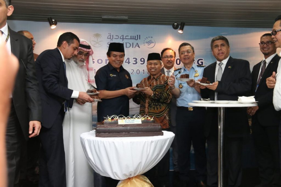 Empat Kloter Calon Jamaah Haji Jawa Barat Diberangkatkan di Terminal 2 Bandara Soetta