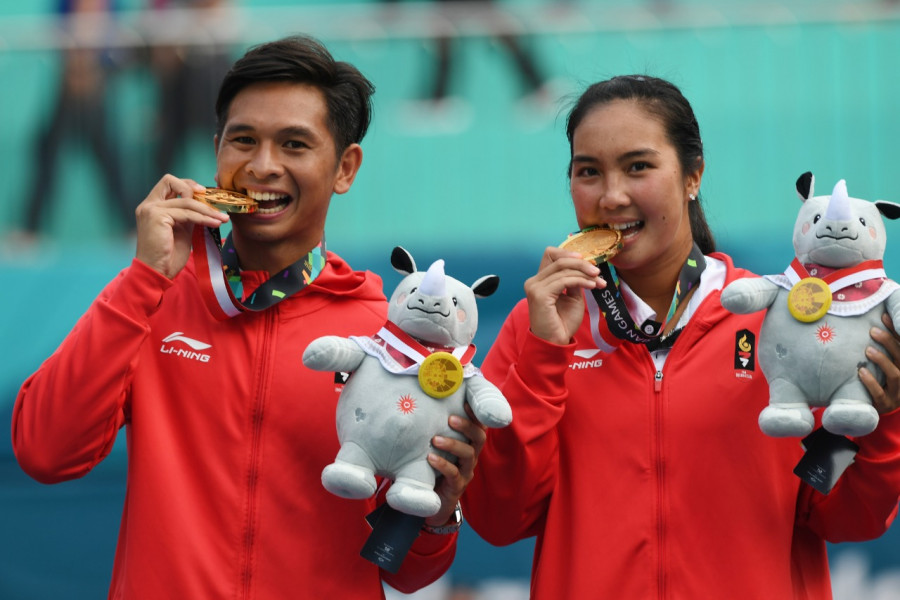 Tenis Ganda Campuran Sumbang Medali Emas