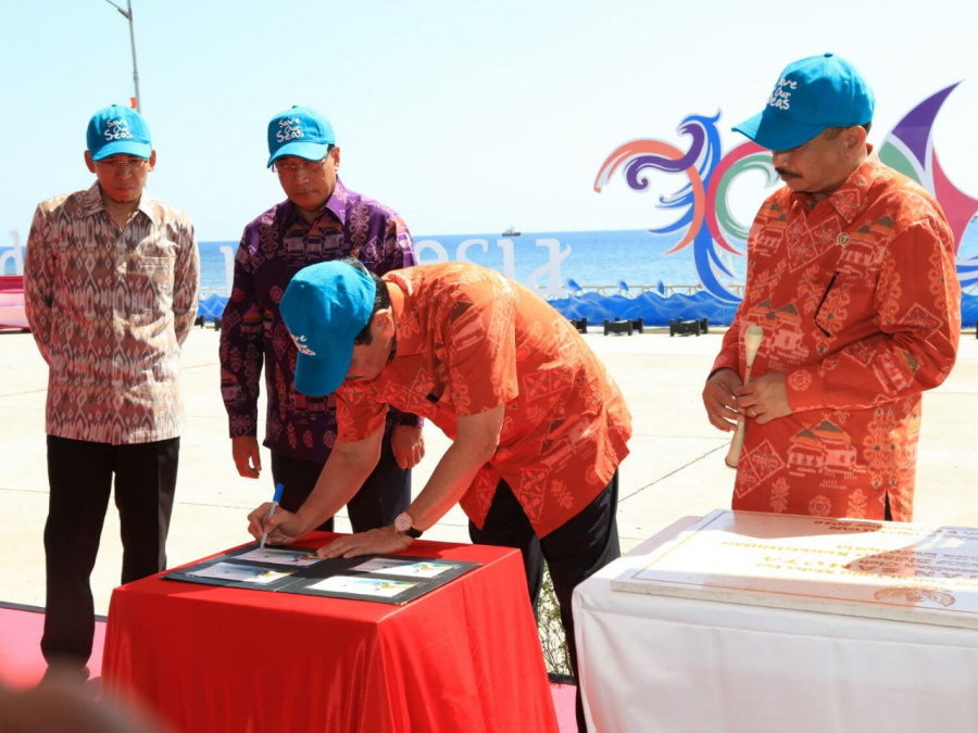 Terminal Baru Bandara Sultan Muhammad Kaharudin Sumbawa Resmi beroperasi.