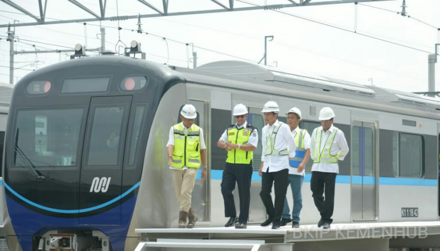 Ujicoba MRT, Presiden : Cukup Bagus, Suara Mesin Juga Tidak Bising