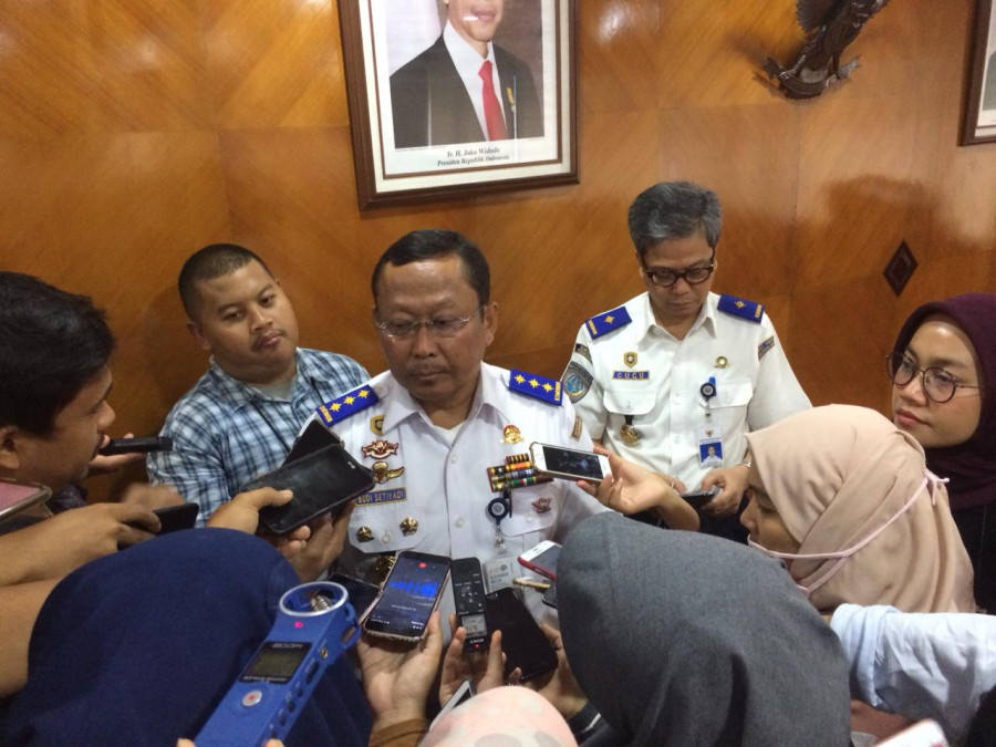 Pemerintah Segera Menerbitkan Regulasi Baru Tarif Taksi Online