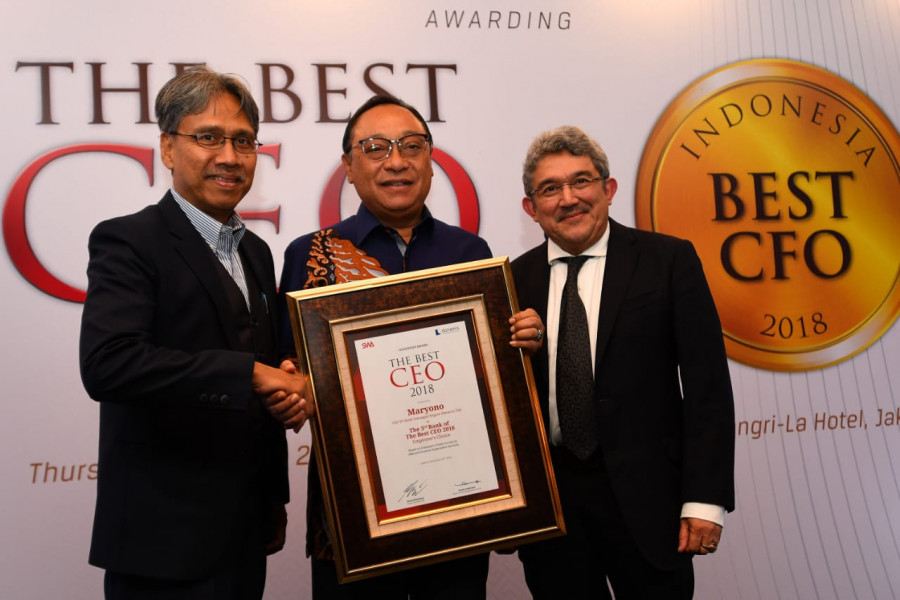 Maryono  Raih  Best CEO 2018. 