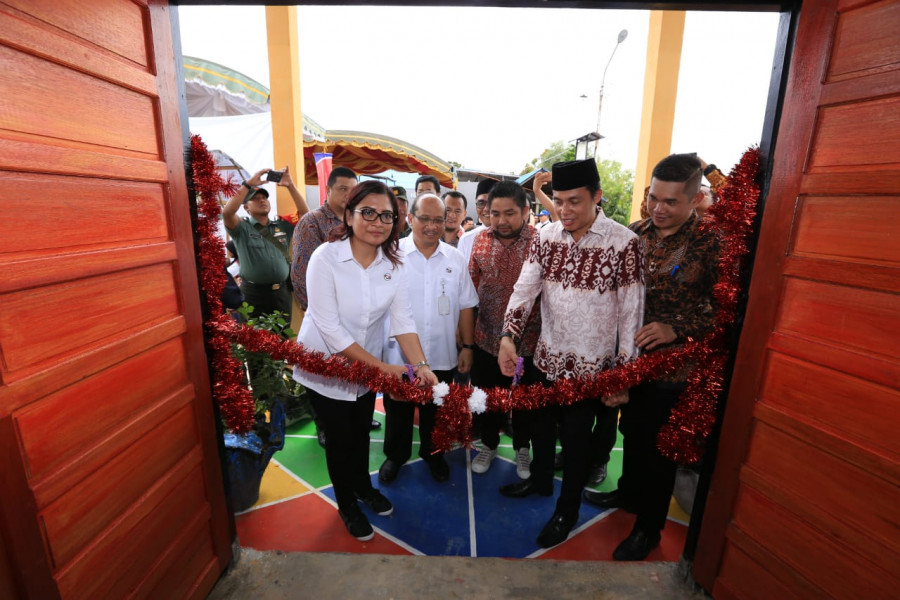 Peduli Lingkungan, Pelni Bangun Pusat Pengelolaam Sampah di Batu Licin