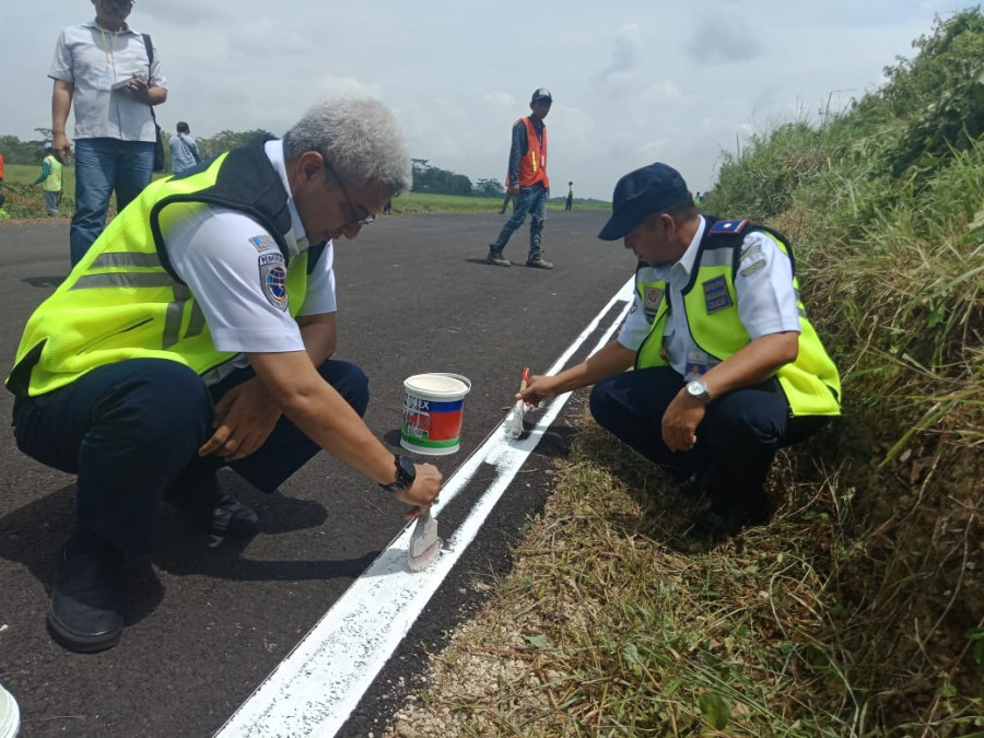 Padat Karya Bandara Tunggul Wulung Pangkas Pengangguran