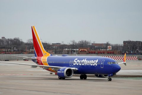 Pesawat B-737 Max Mendarat Darurat di Bandara Internasional Orlando Amerika