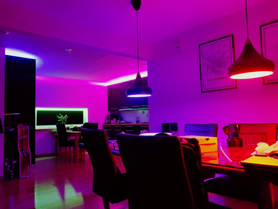Philips Hue Terangi Smart Home dengan 16 Juta Cahaya