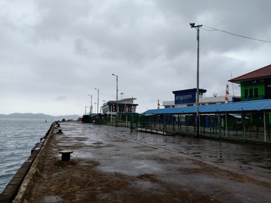 Aksi Unjuk Rasa Kembali Pecah, Pengamanan Pelabuhan Fak Fak Diperketat