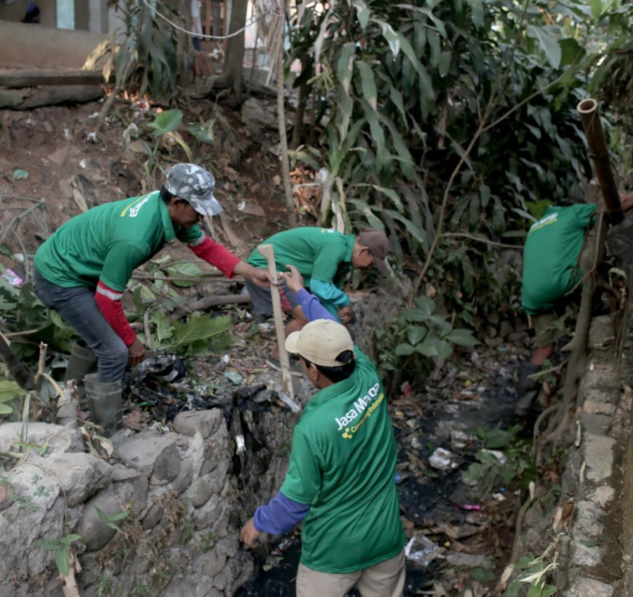 500 Warga Gunung Putri Ikuti Program Sehat Bersama Jasa Marga