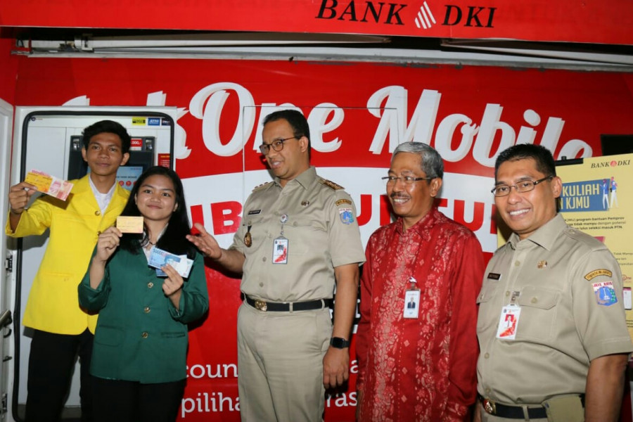 Gubernur Anies dan Kartu Mahasisw Unggul