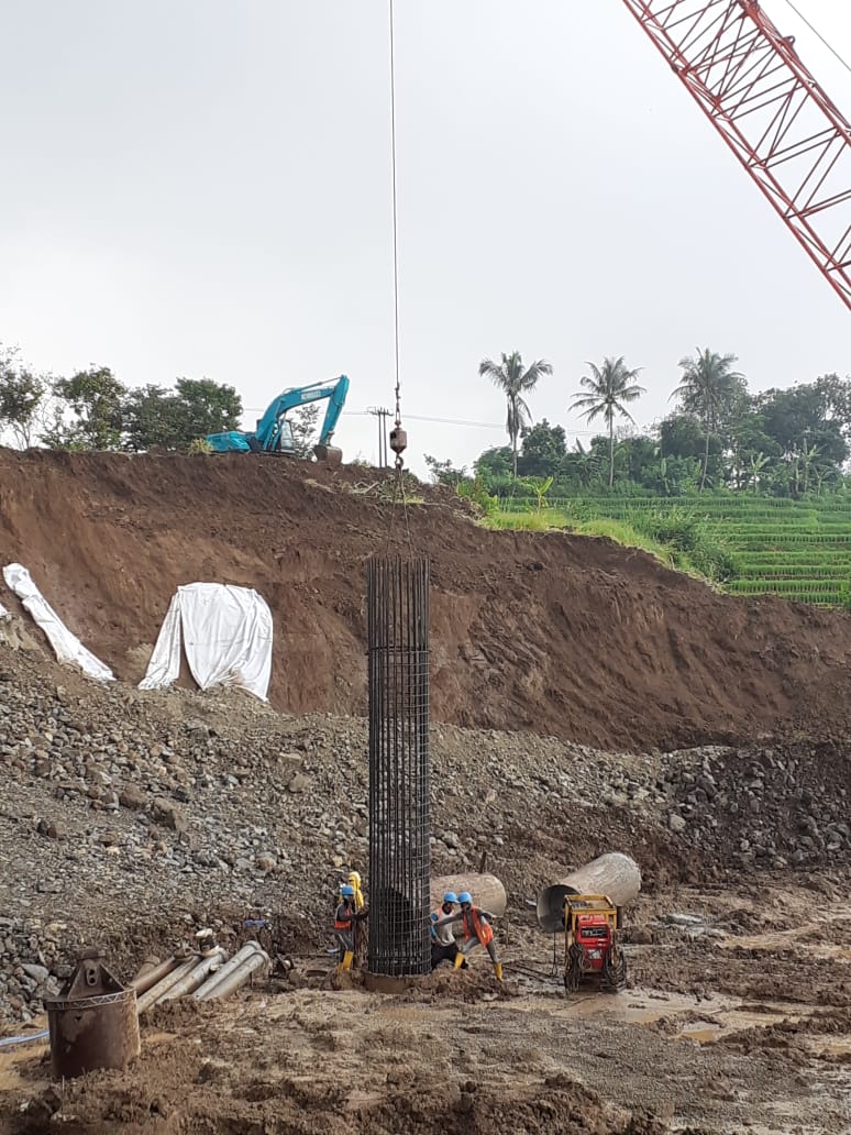 April, Penanganan Dampak Longsor Di Jalan Tol Cipularang Km 118 Selesai