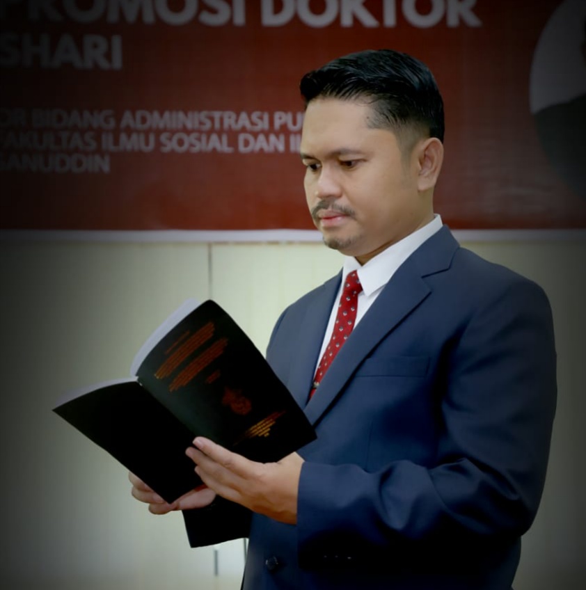 Ilham Ashari Sukses Pertahankan Disertasi di FISIP Unhas Dengan Nilai Sangat Memuaskan