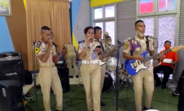 Band Poltekpel Sorong Tampil Mempesona Saat Mengisi Acara Dies Natalis 2020