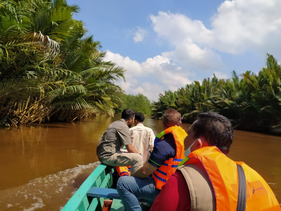 Wisata Bekantan Ekoriparian Sungai Hitam Binaan Pertamina 