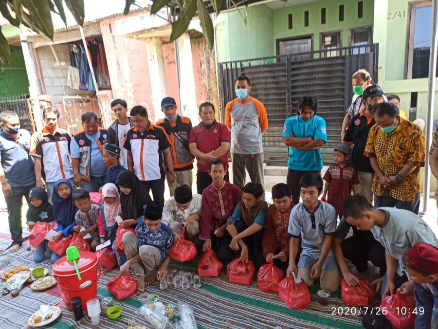 Jelang Idul Adha, Indonesia APV Club Bekasi Cikarang Peduli Anak Yatim