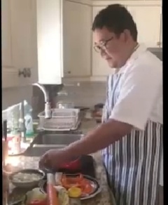 Kala Athub RI Afen Sena Ikuti Lomba Instans Noodle Decoration Competetion di Montreal