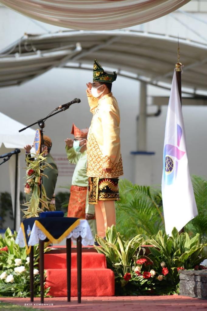 Pimpin Upacara Harhubnas, Menhub Budi Ajak Insan Perhubungan Renungkan Apa Kontribusi untuk Bangsa dan Negara