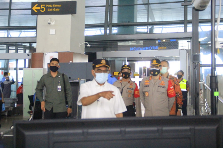 Tinjau Bandara Soetta, Menhub Apresiasi Penerapan Protokol Kesehatan Cegah COVID-19