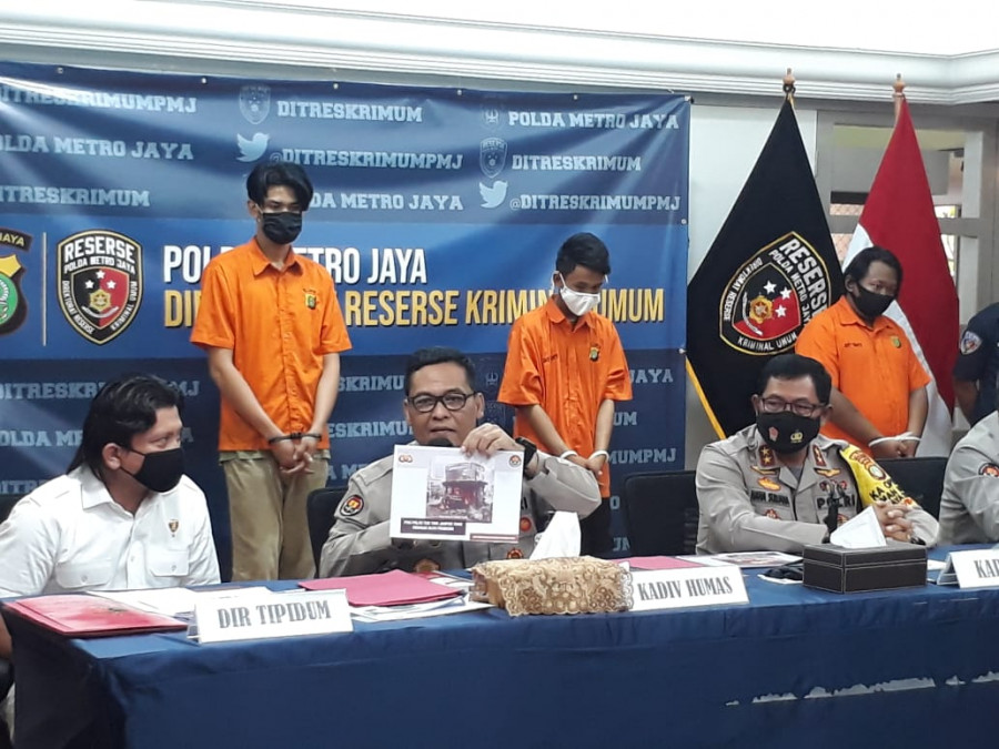 Polri Jerat 10 Tersanka Perusakan di Kementerian ESDM Pada Aksi Tolak UU Cipta Kerja