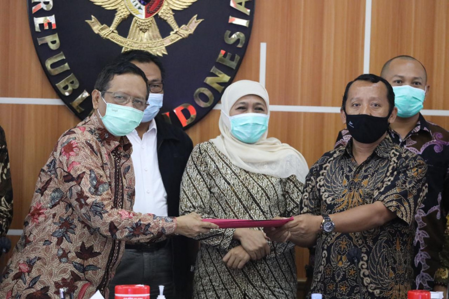 Organisasi Buruh se Jatim Dialog Dengan Menko Polhukam Soal UU Cipta Kerja