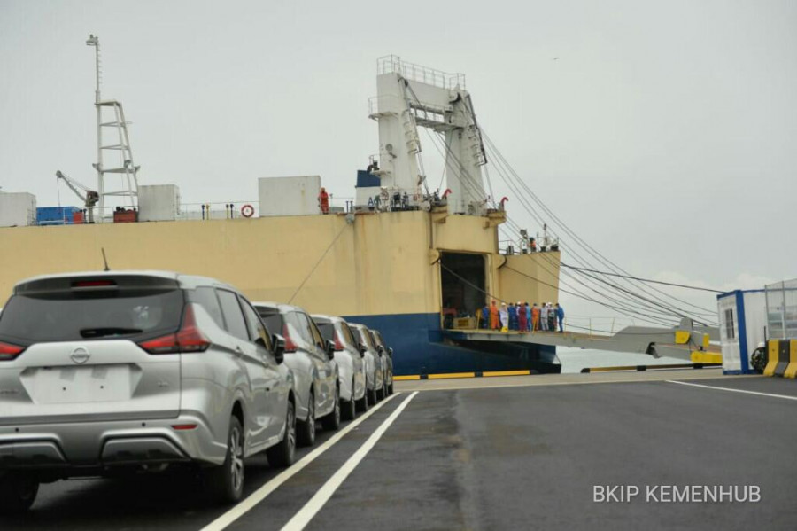 Pelabuhan Patimban Lakukan Uji Coba Pengapalan Puluhan Mobil