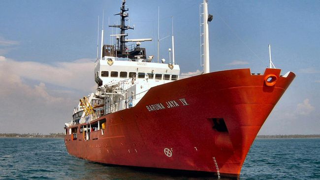 Kerahkan KM Baruna Jaya IV, Tim SAR Kembali Cari Black Box SJ182 di Kepulauan Seribu