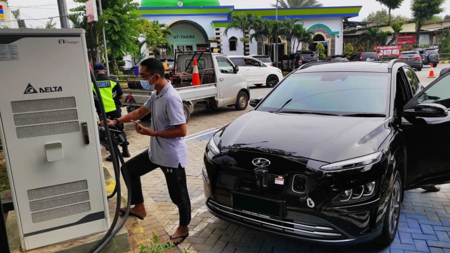 Dukung Kendaraan Listrik, JMRB Hadirkan SPKLU di Empat Rest Area Tol TransJawa