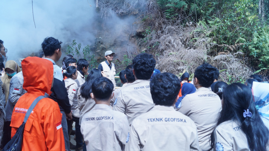 Tim Universitas Pertamina Juara 1 Dan II di Ajang Oil and Gas Intellectual Parade UPN 2021