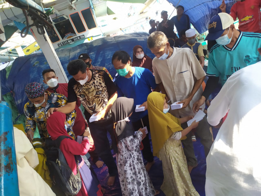 Pengusaha Ikan Muara Angke Salurkan Donasinya Kepada Anak Yatim