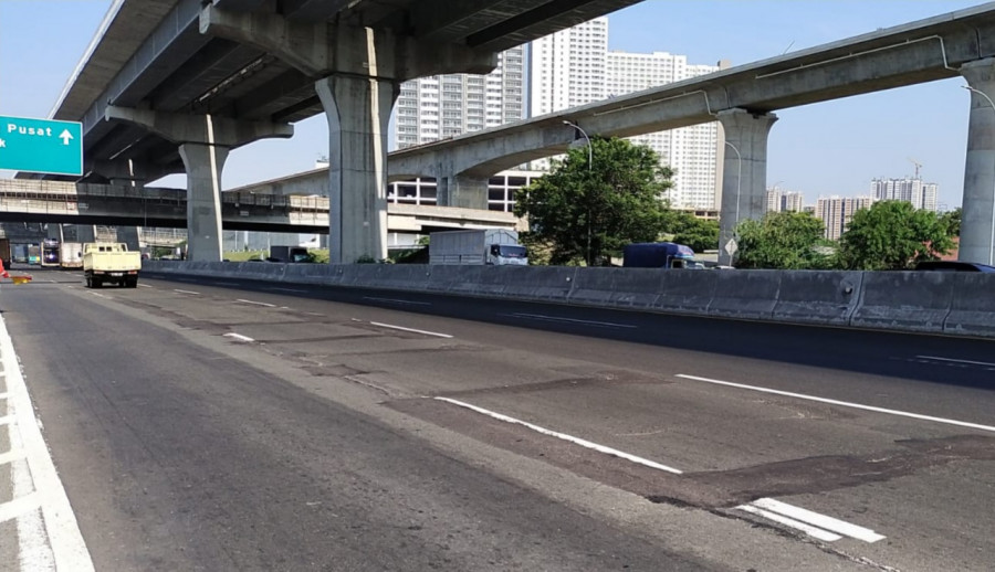 Hati-Hati, Malam Ini Ada Pekerjaan Rekonstruksi Rigid Pavement di Ruas Jalan Tol Japek