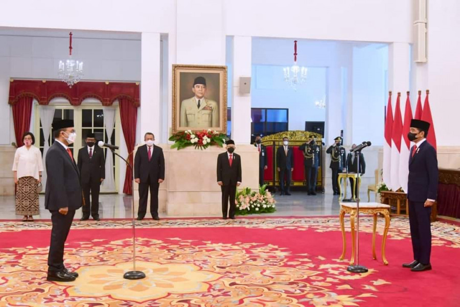 Presiden Lantik Kepala PPATK Dan Beberapa Dubes Termasuk Rosan P.Roeslani